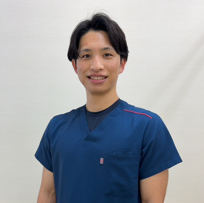 エスポワ整体院 静岡駅前店の院長で柔道整復師の小林勇平（こばやしゆうへい）の写真