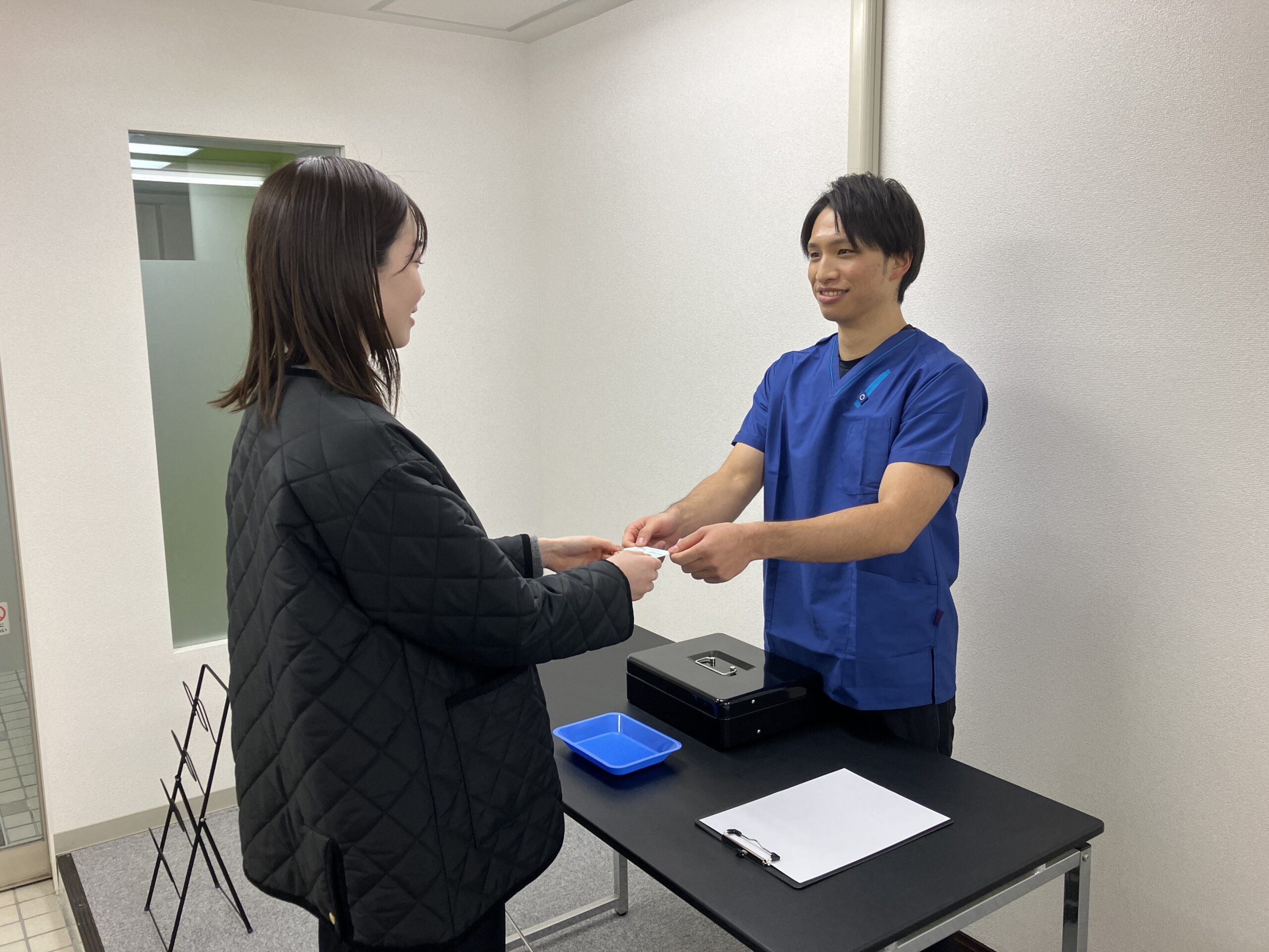 お会計・次回案内